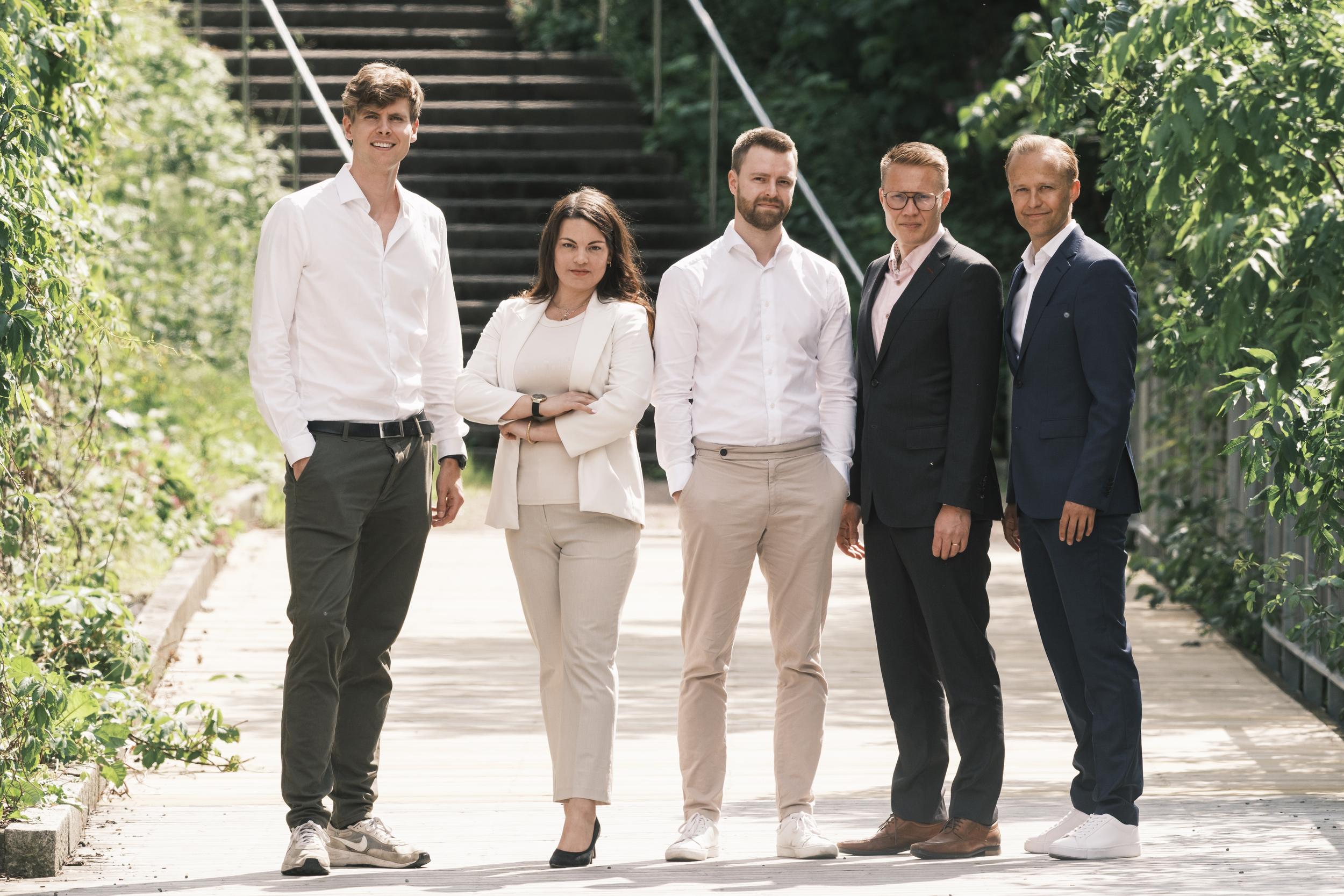 Rådgiverne i Alle Kan samlet i en trapp